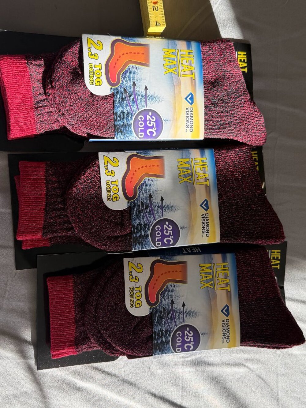 Heat Max Men’s Winter Socks Red and Black Size 10-13 New In Package 3 Pairs